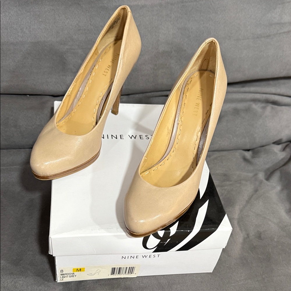 Nine West Beige Platform Heels Sz 8M